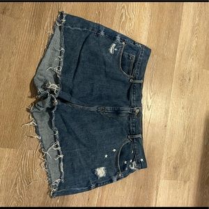 Old Navy Boyfriend shorts size 16